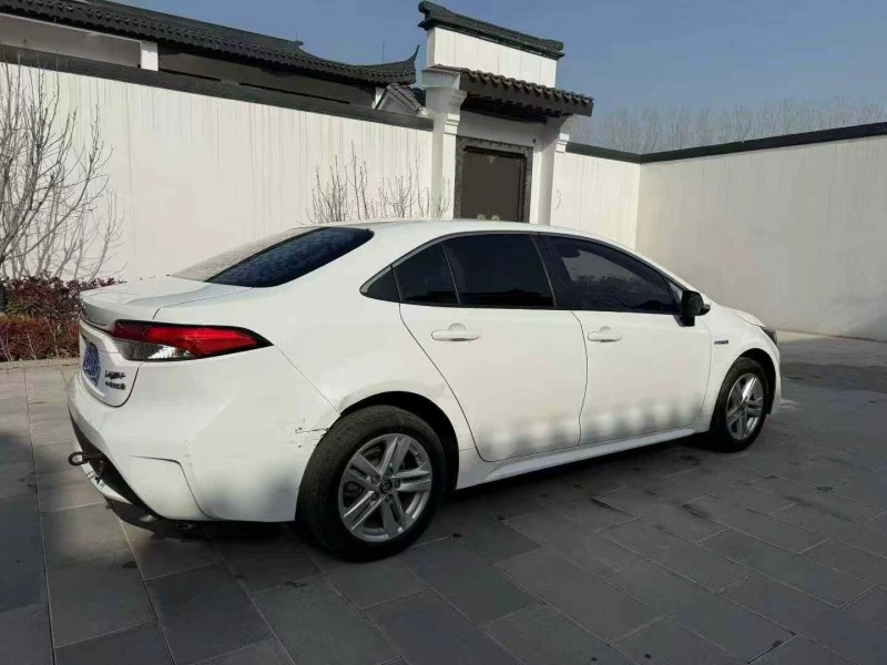 济南21年丰田雷凌7