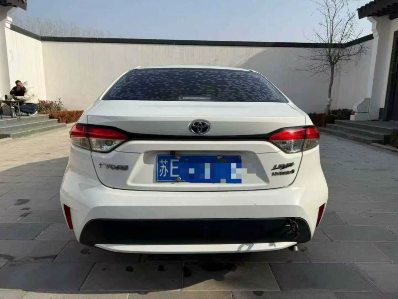 济南21年丰田雷凌9