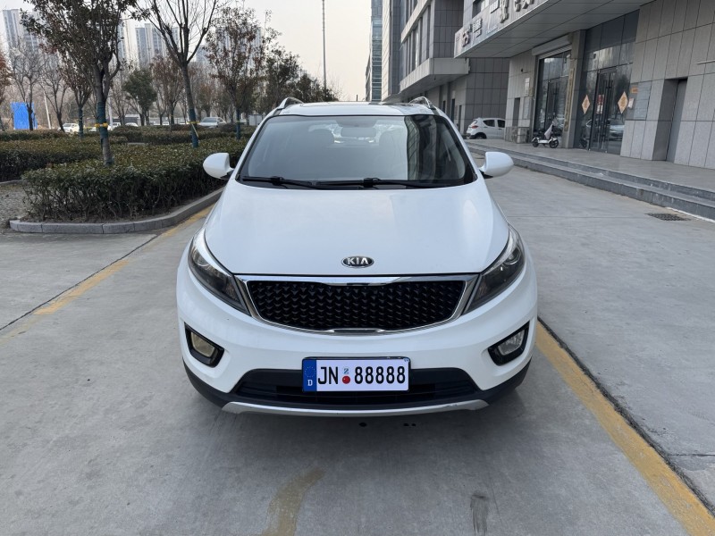 济宁16年起亚智跑1