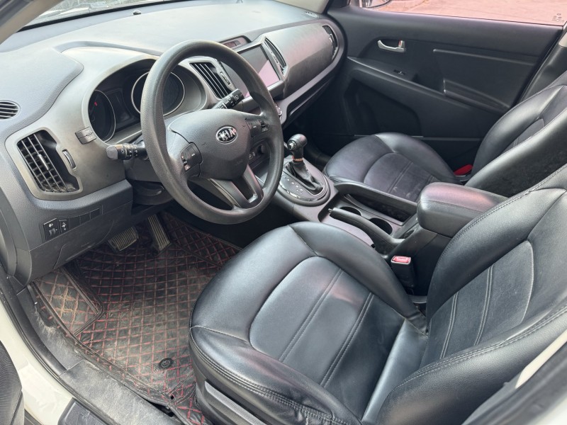 济宁16年起亚智跑5