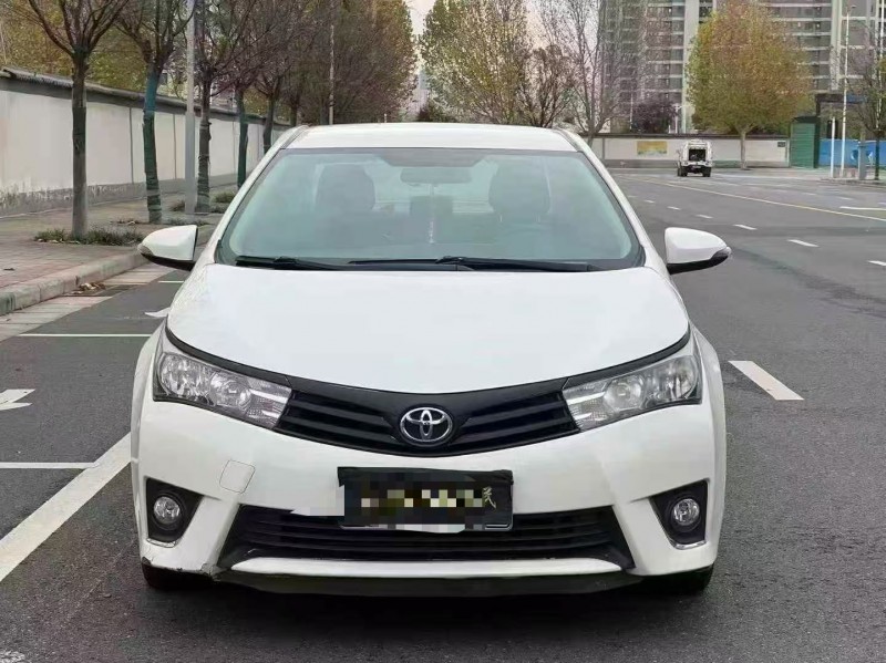 郑州17年丰田卡罗拉1