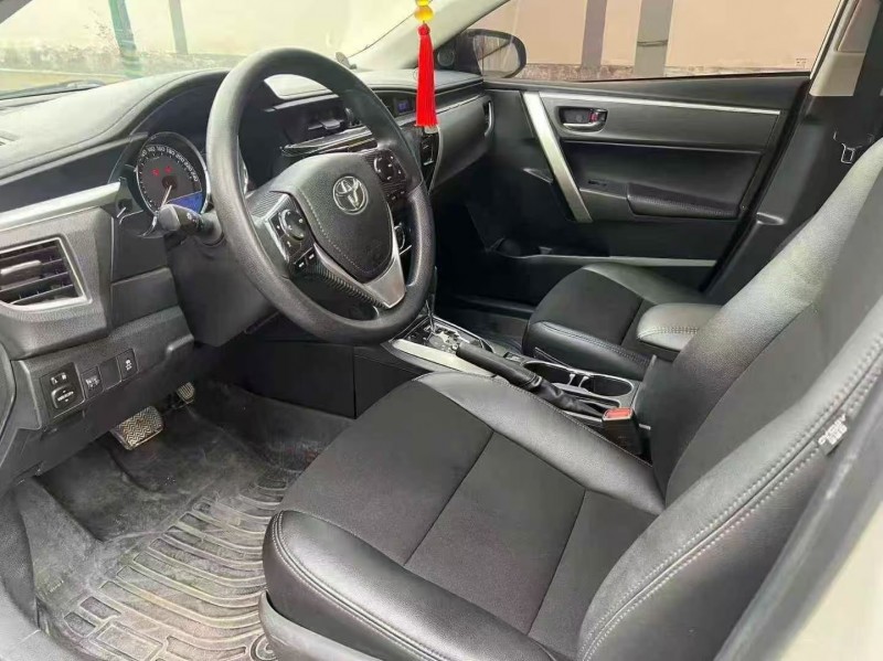 郑州17年丰田卡罗拉5