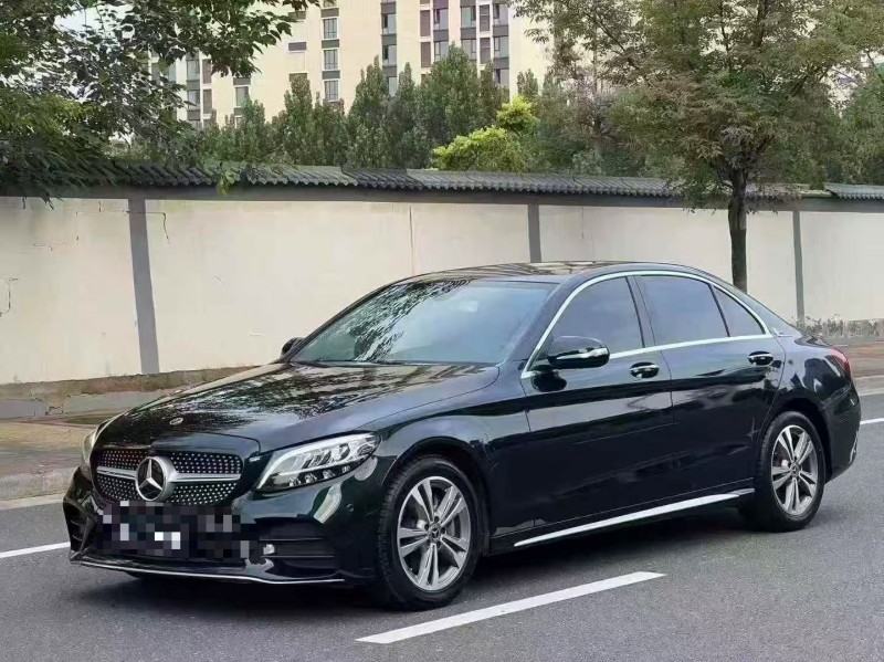 郑州19年奔驰C2