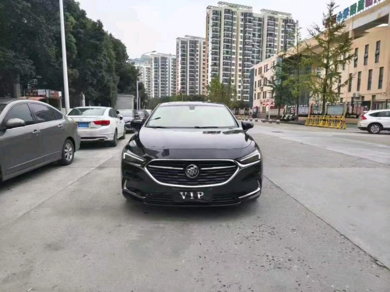 襄阳21年别克君越1