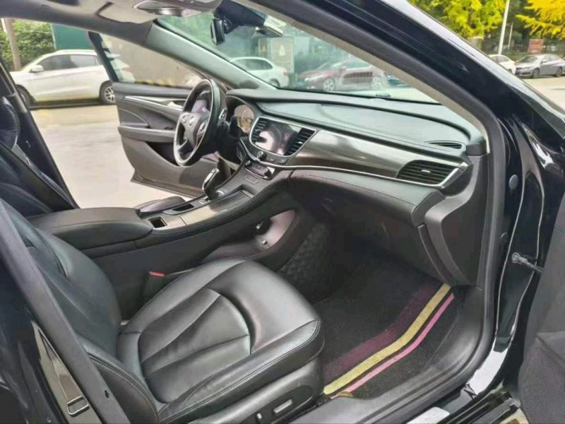 襄阳21年别克君越4