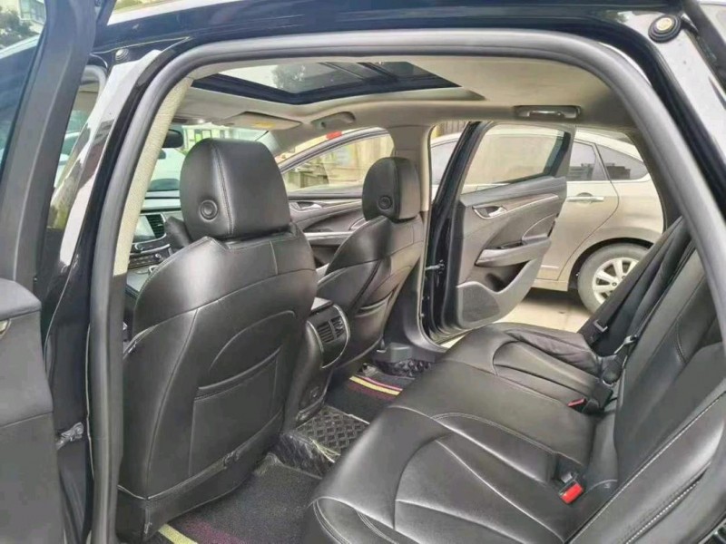 襄阳21年别克君越5