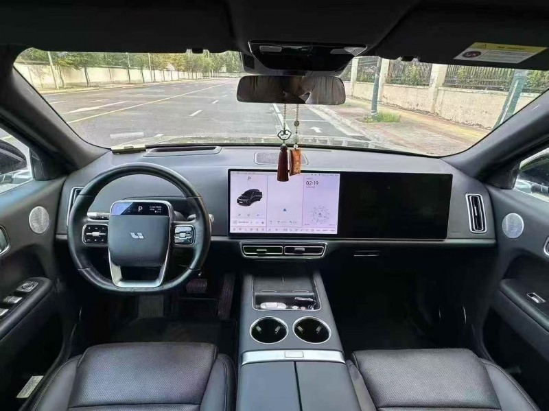 郑州23年理想L85