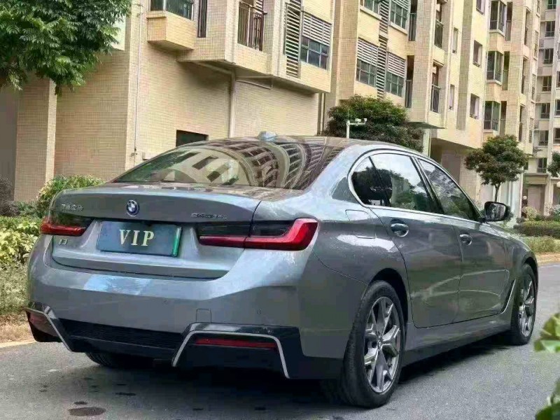 江门23年宝马I37