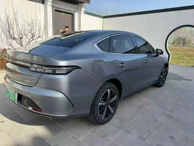 济南24年比亚迪驱逐舰7