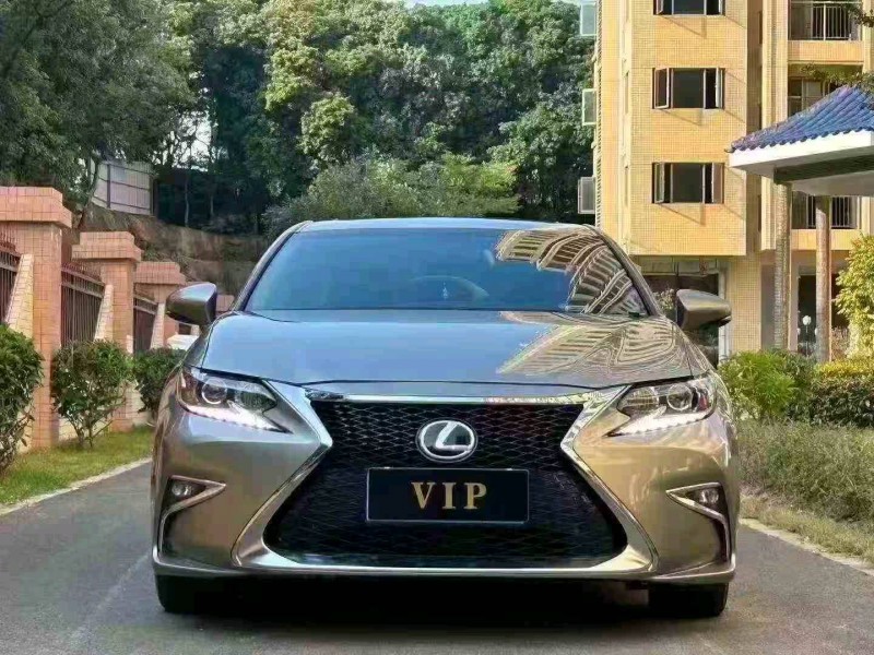 江门18年雷克萨斯ES1