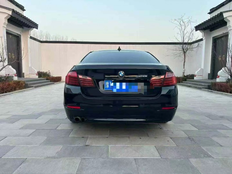 济南17年宝马5系9