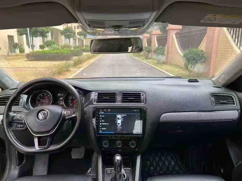 湛江17年大众速腾4