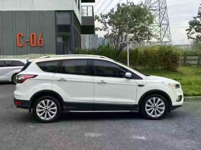 广州18年福特翼虎5