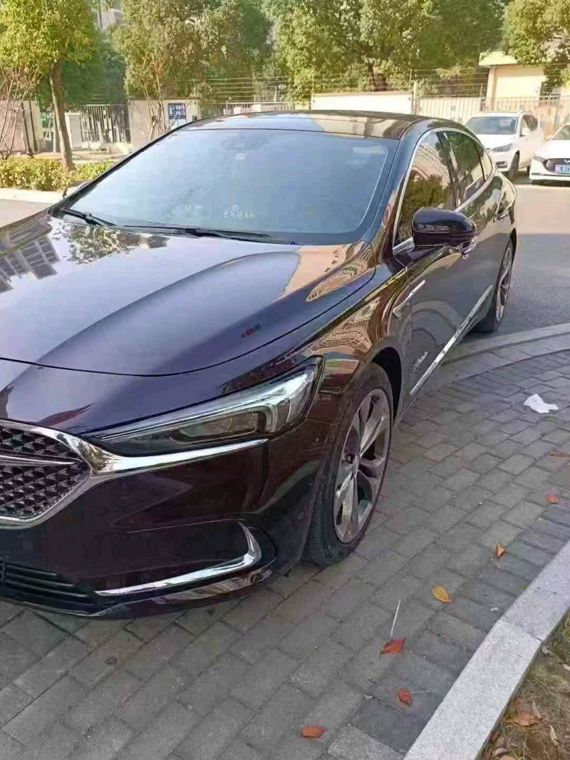 苏州20年别克君越2