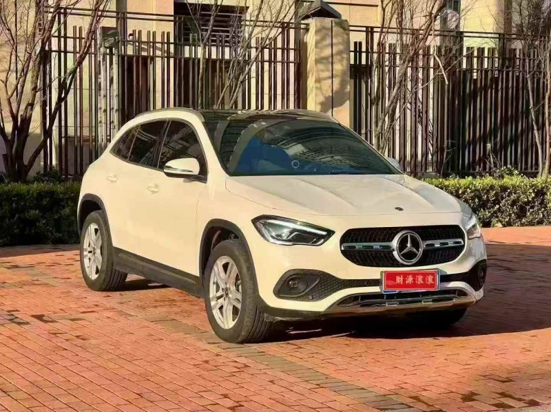 郑州23年奔驰GLA3