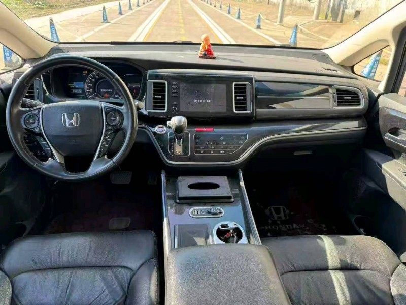 菏泽21年本田艾力绅3