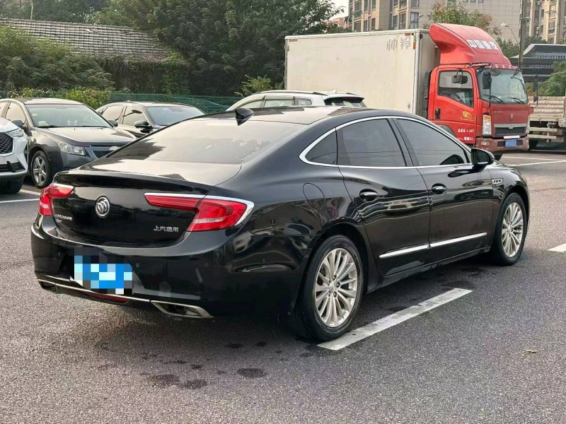 嘉兴19年别克君越9