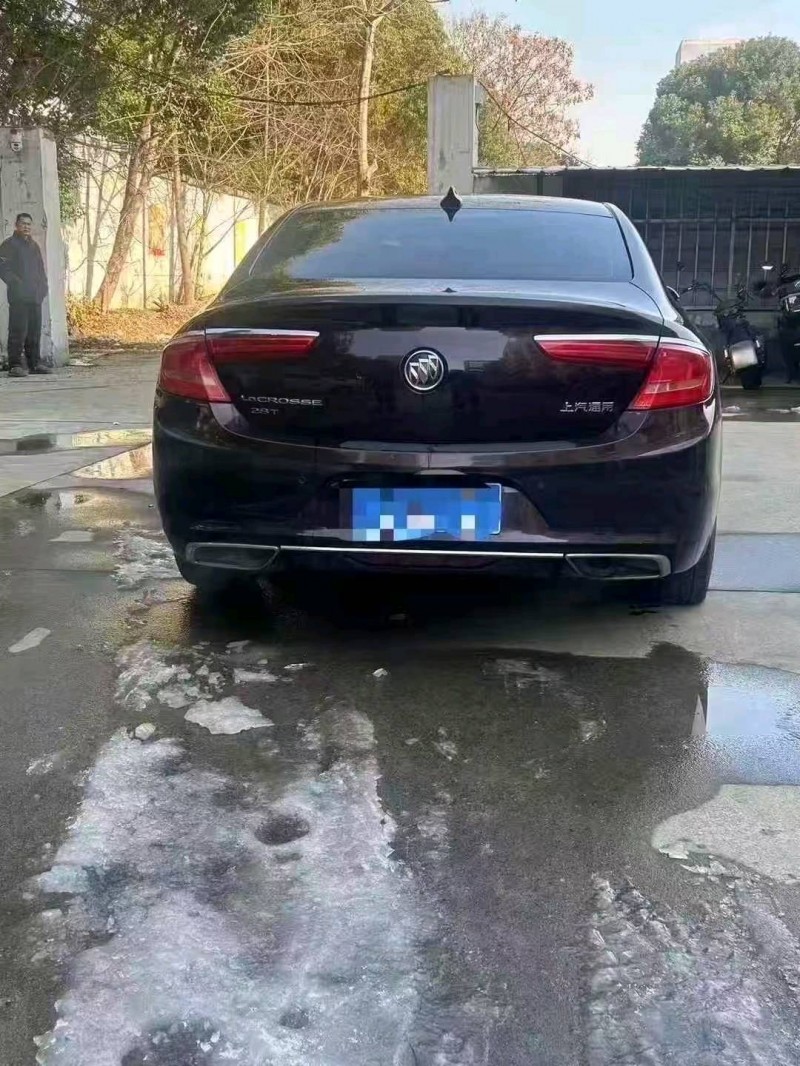 蚌埠19年别克君越5