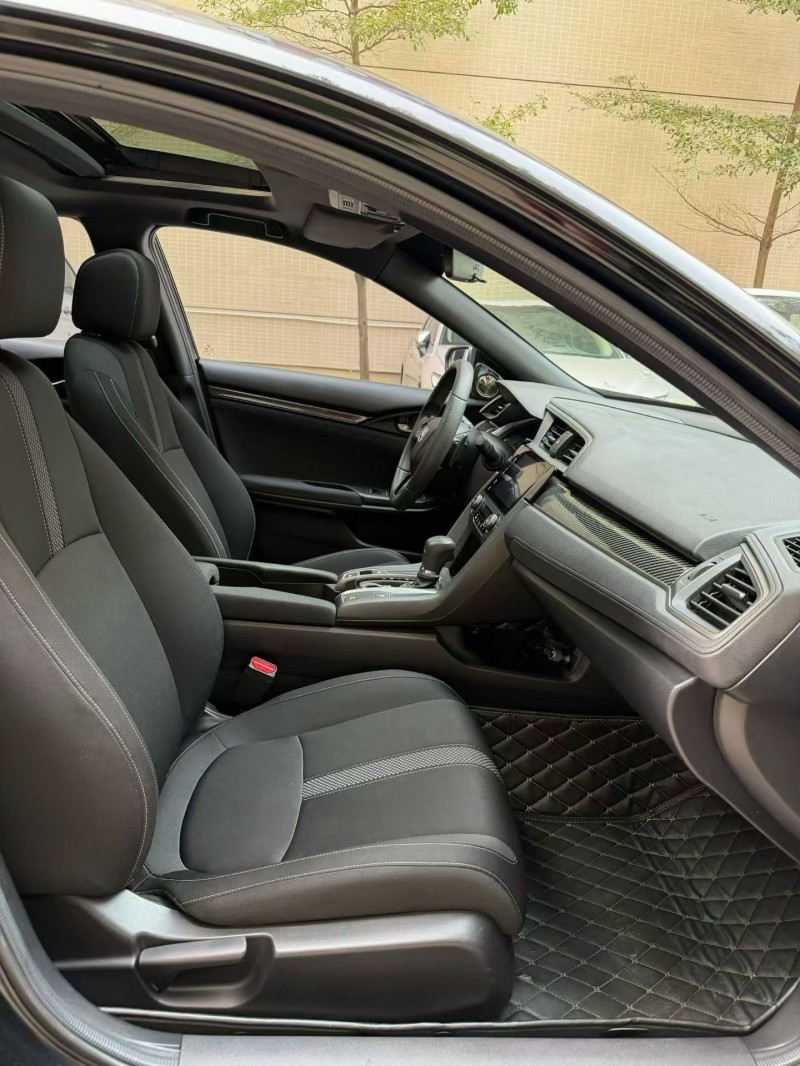 佛山22年本田思域7