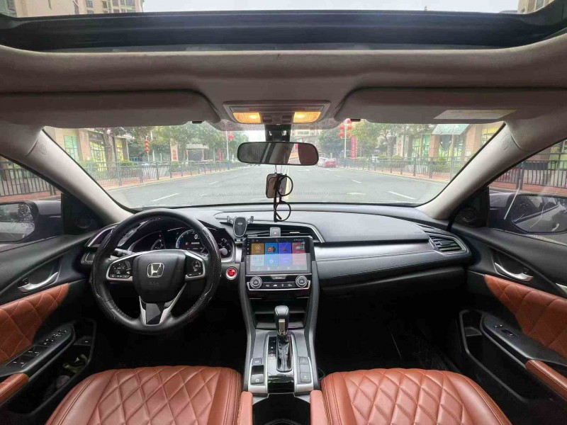 汕头18年本田思域5