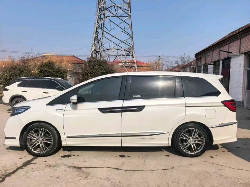 菏泽21年本田艾力绅2