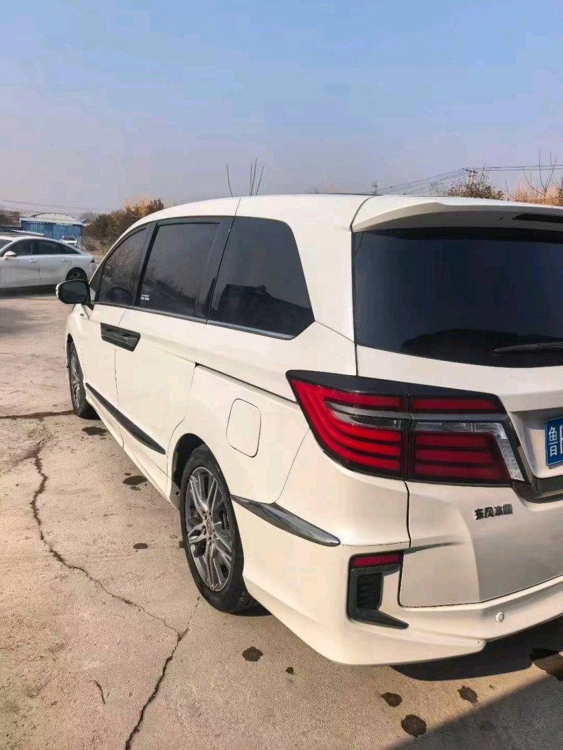 菏泽21年本田艾力绅8