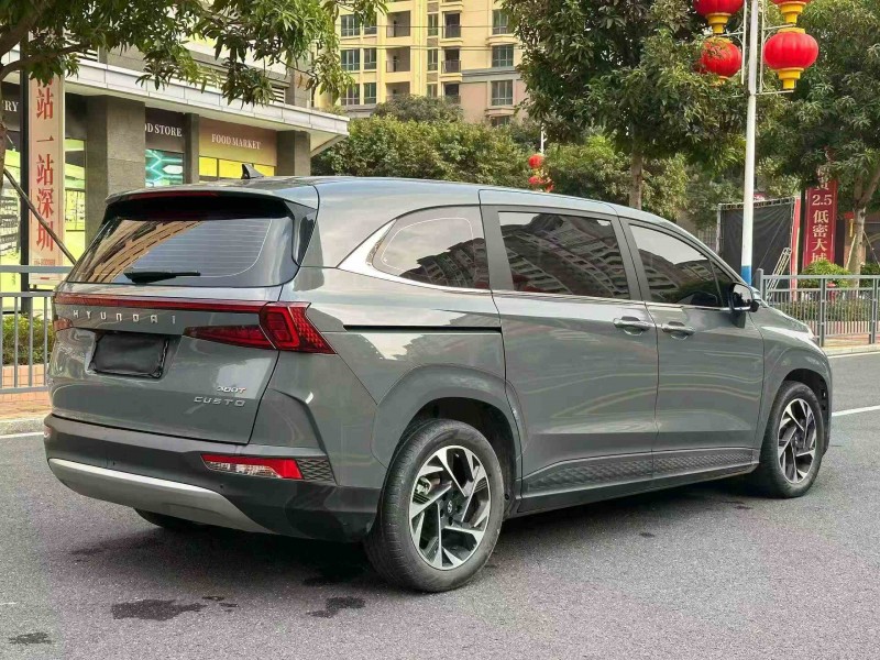 汕头23年现代库斯图9