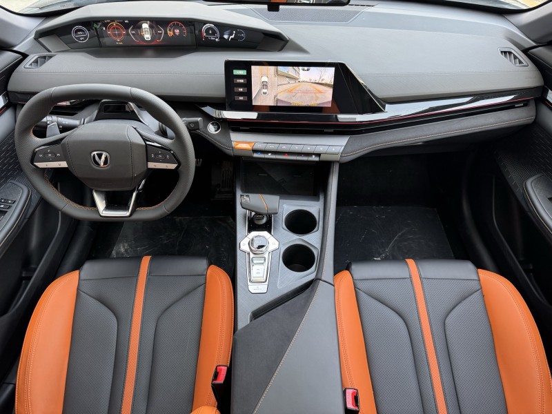 济宁25年长安汽车UNI4