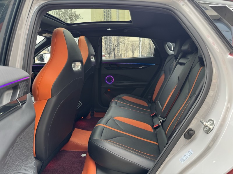 济宁24年长安汽车UNI6