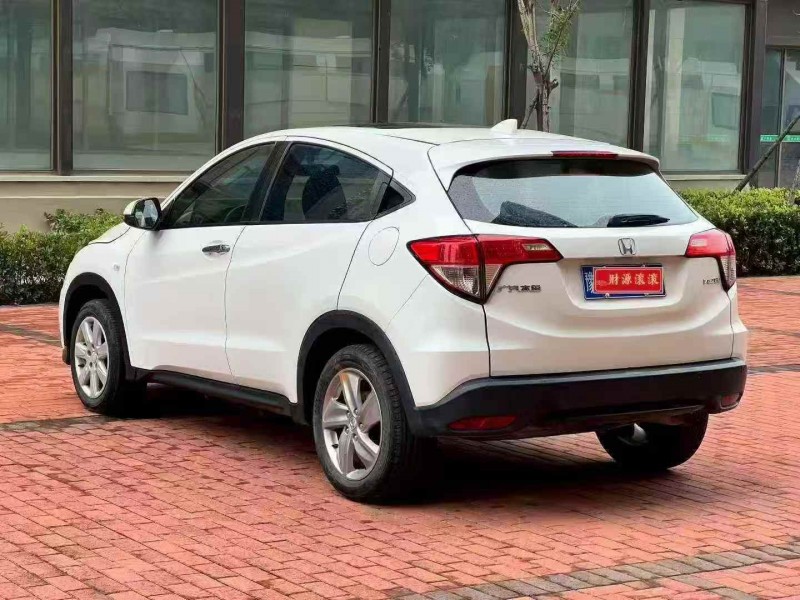 郑州21年本田缤智8