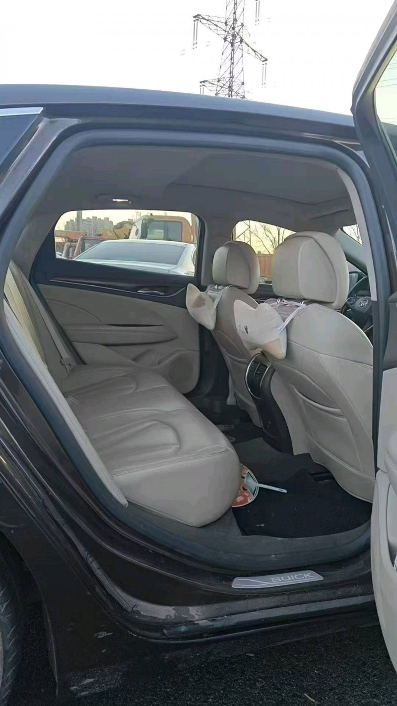 太原17年别克君越6