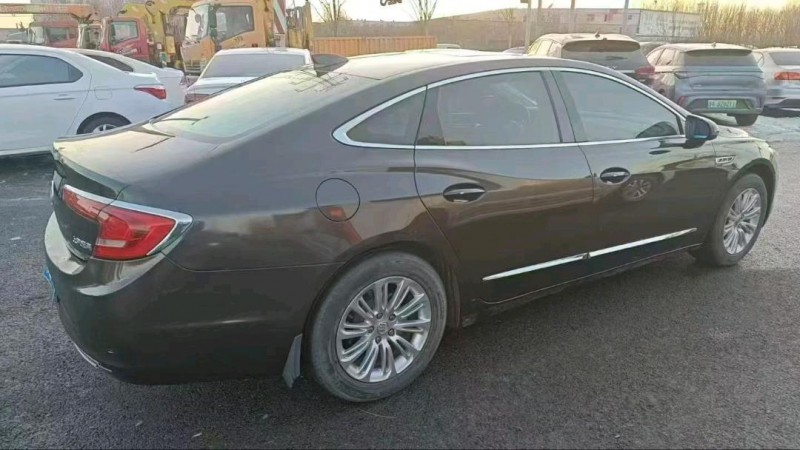 太原17年别克君越7