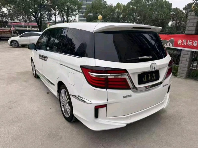 襄阳19年本田艾力绅8