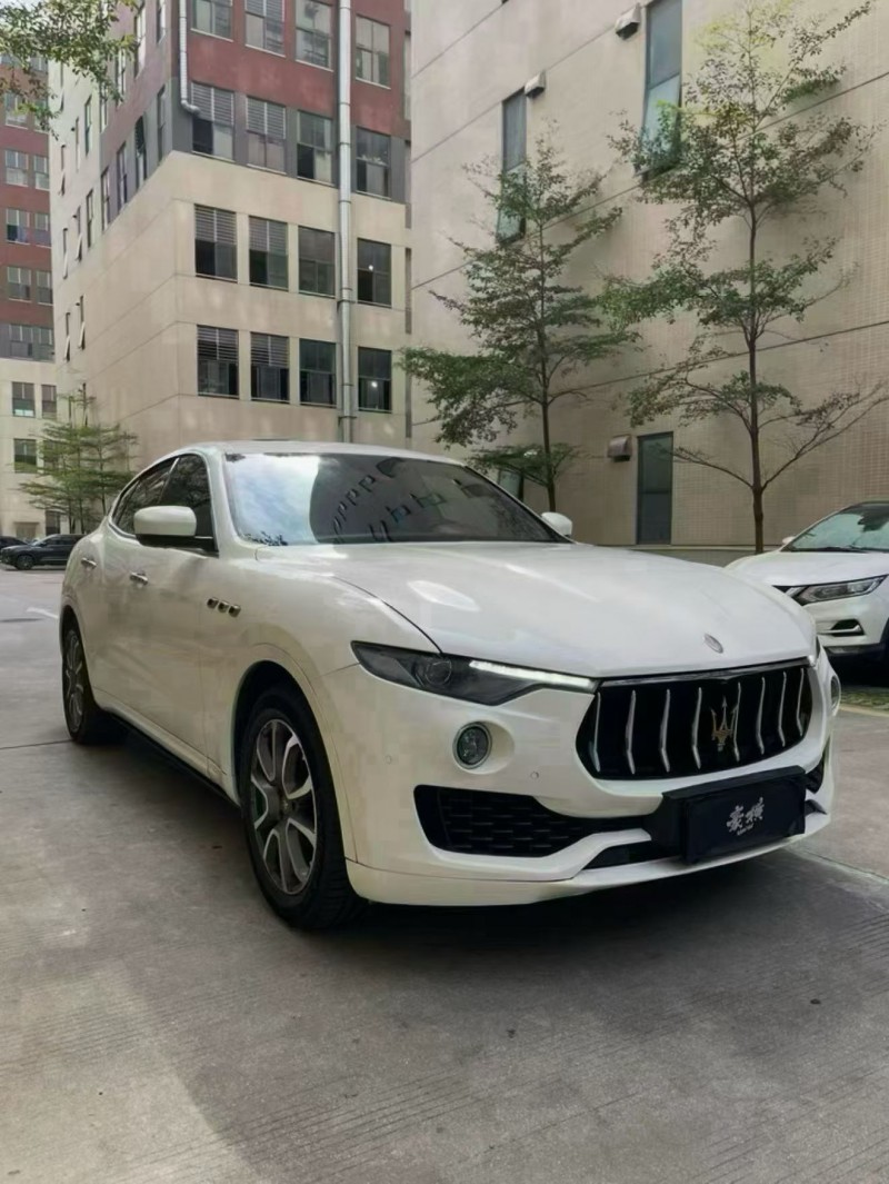佛山17年玛莎拉蒂Levante2