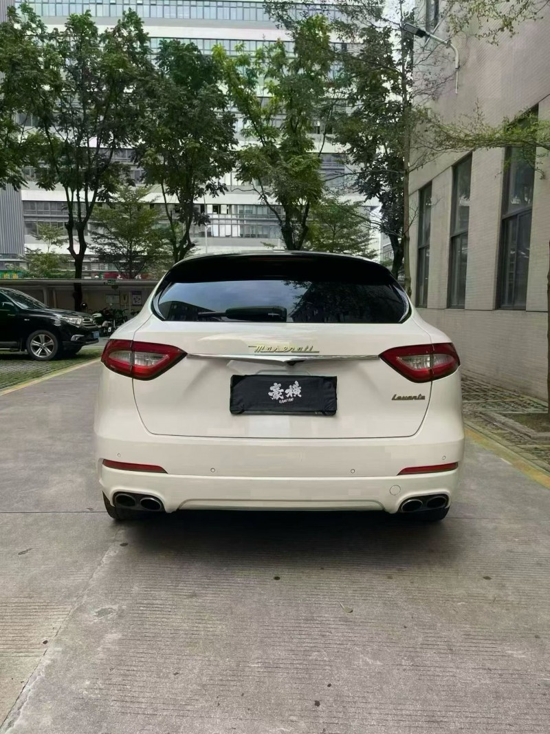 佛山17年玛莎拉蒂Levante5