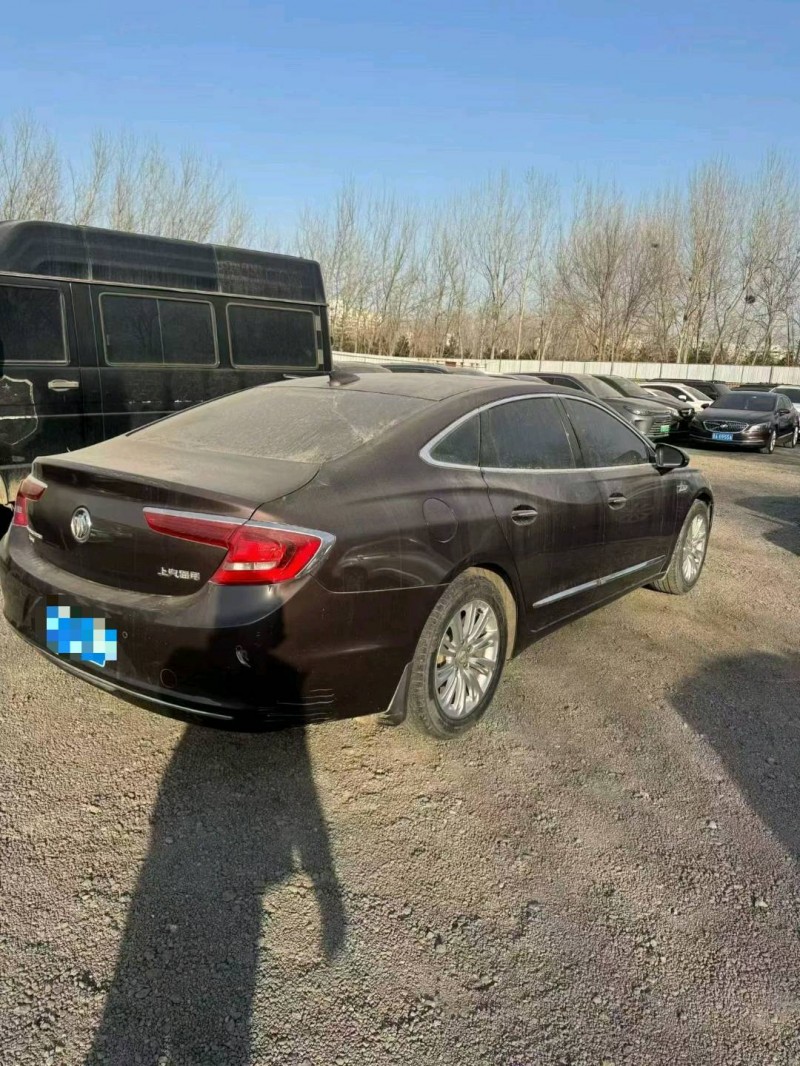 太原17年别克君越2