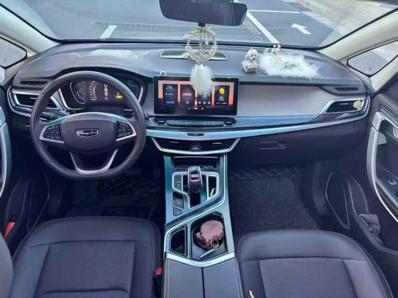 郑州20年吉利嘉际5