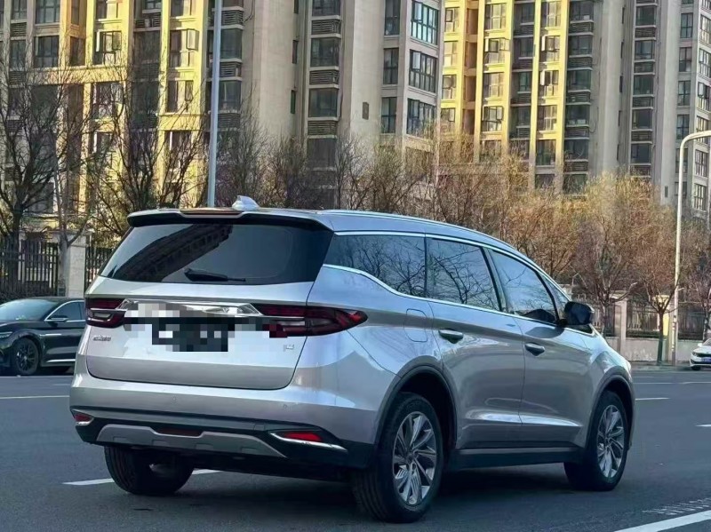 郑州20年吉利嘉际8