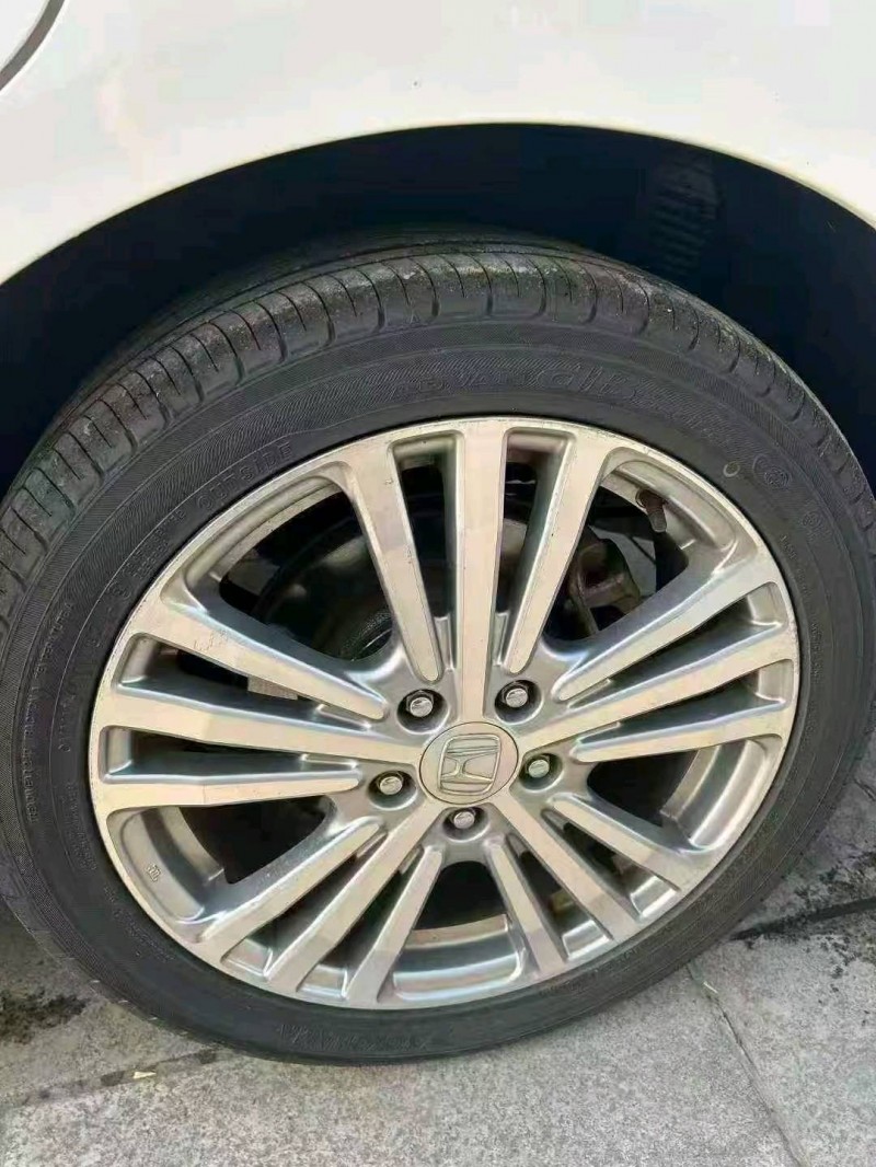 荆州18年本田艾力绅8