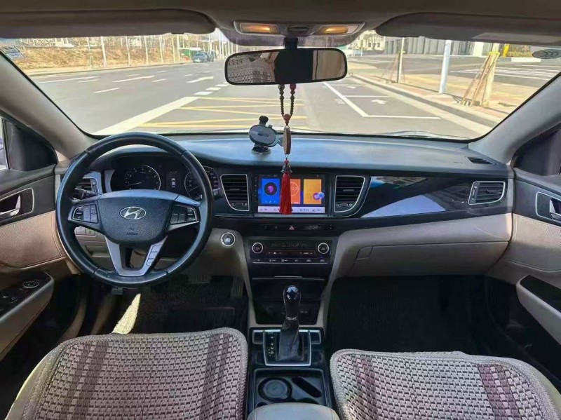 郑州15年现代名图4