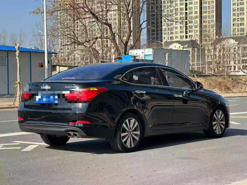 郑州15年现代名图8