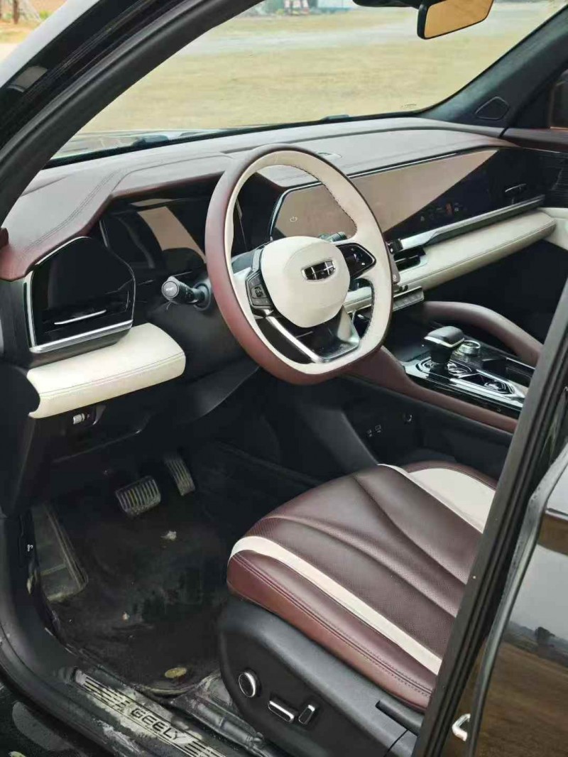 广州22年吉利星越8