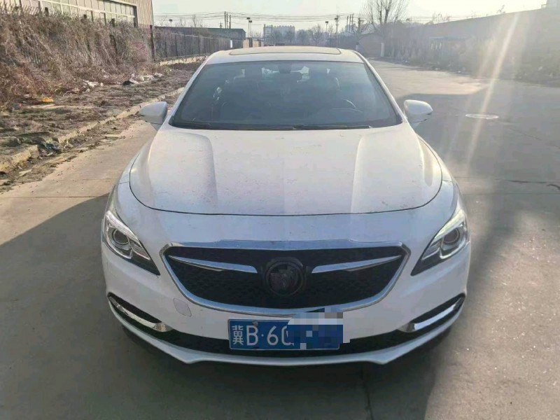 唐山17年别克君越1