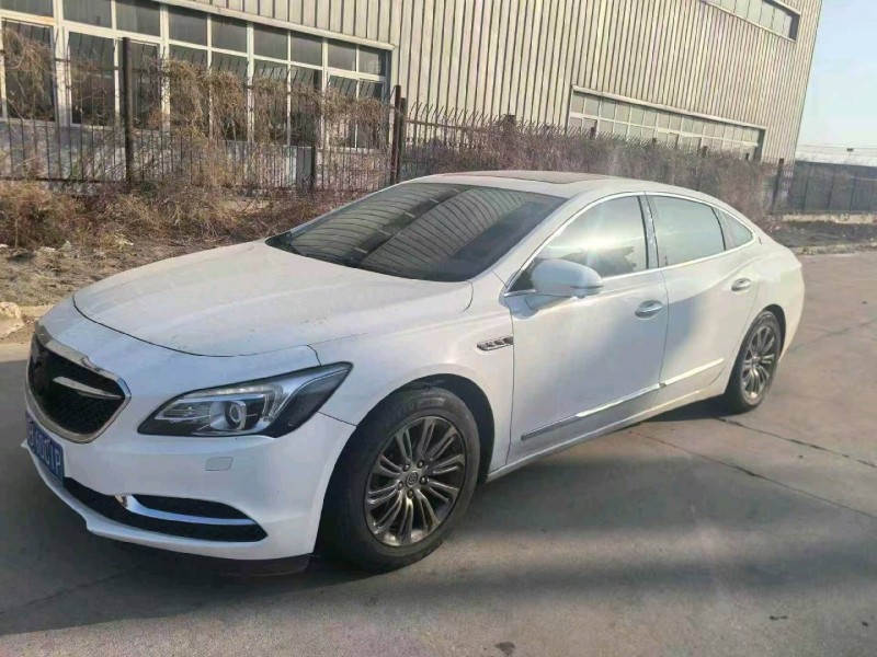 唐山17年别克君越2