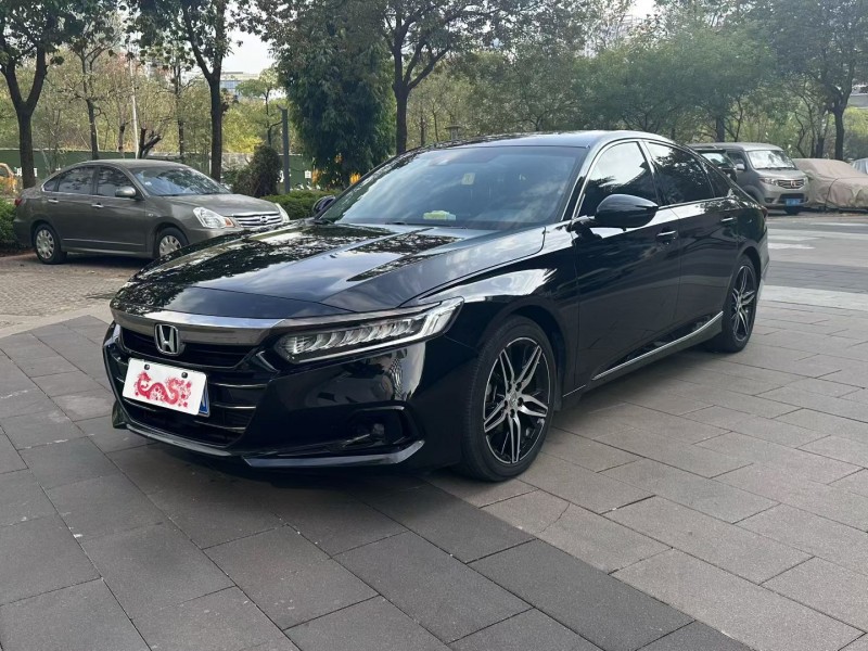 佛山22年本田雅阁3