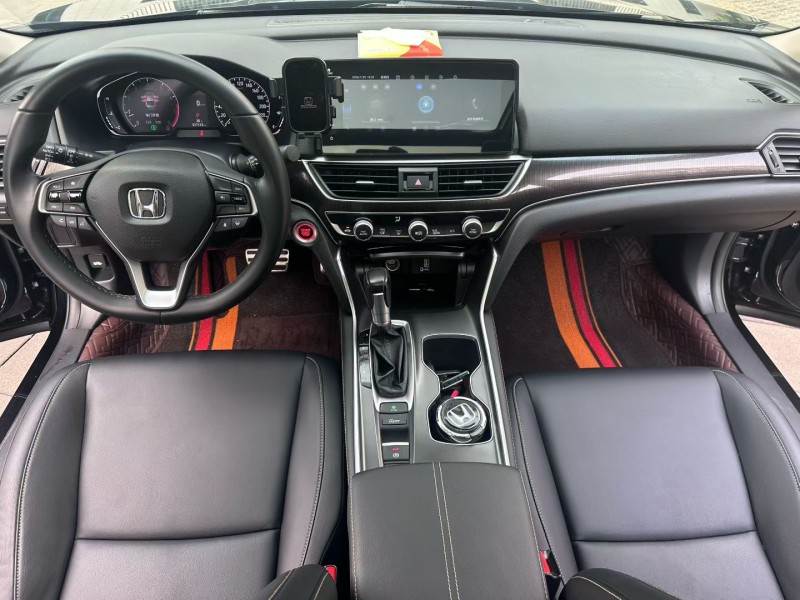 佛山22年本田雅阁5