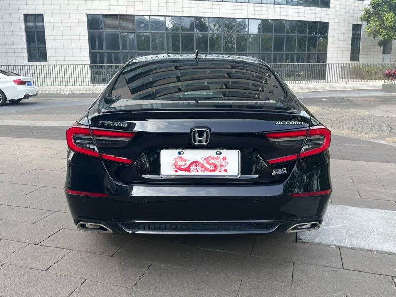 佛山22年本田雅阁9