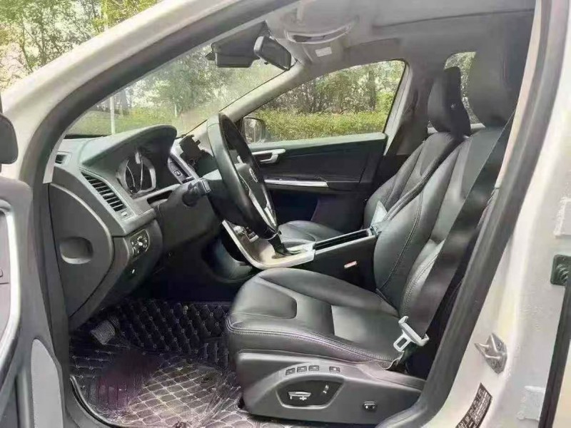 广州17年沃尔沃XC606