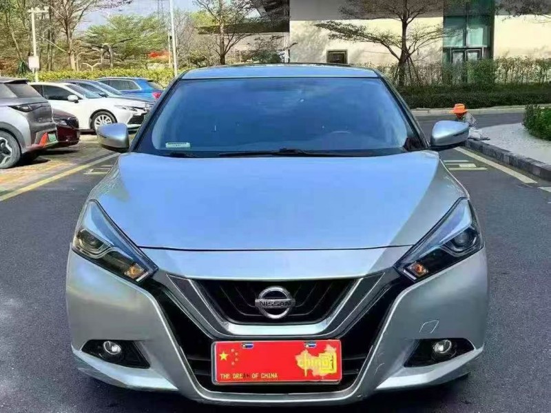 广州17年日产蓝鸟1