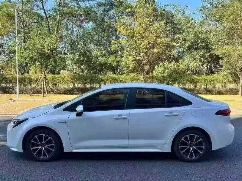 广州23年丰田雷凌7